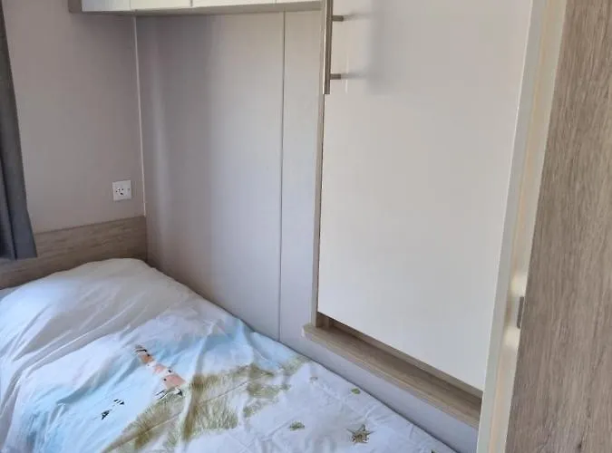 Camping Zeezicht Verhuur Aan Zee *